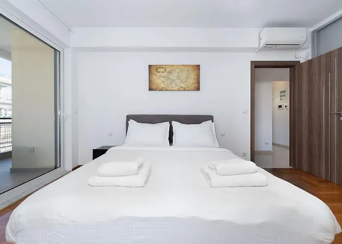 Seaside Breeze - 2 Bdrm Apartment In Palaio Faliro - Sea View