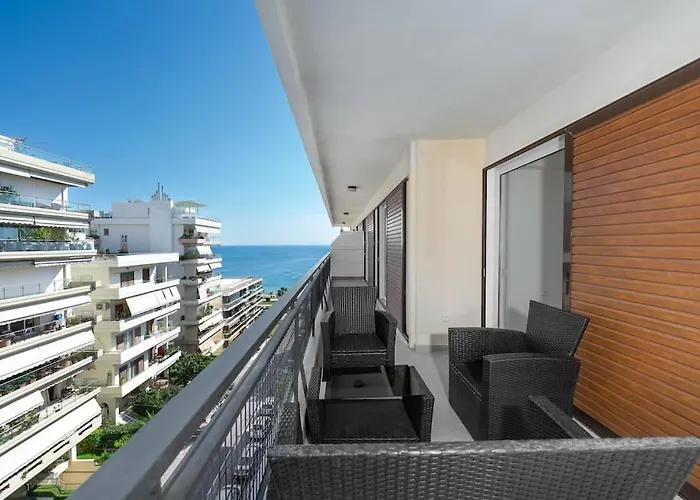 Seaside Breeze - 2 Bdrm Apartment In Palaio Faliro - Sea View