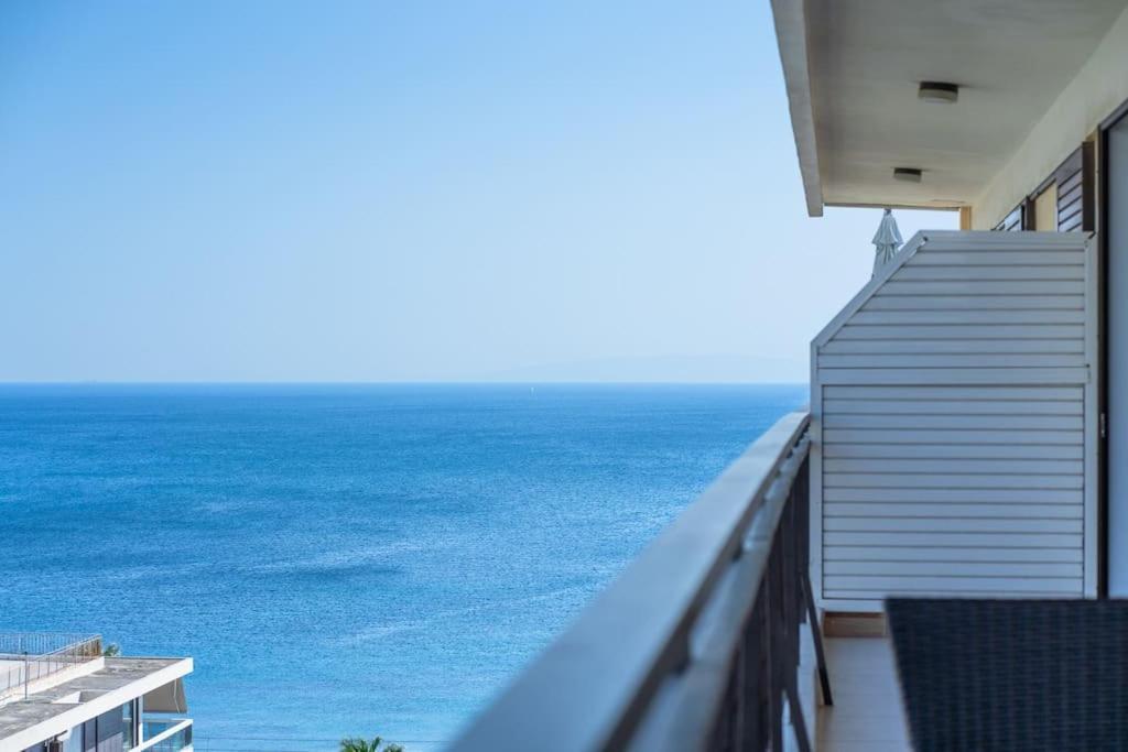 Διαμέρισμα Seaside Breeze - 2 Bdrm In Palaio Faliro - Sea View *