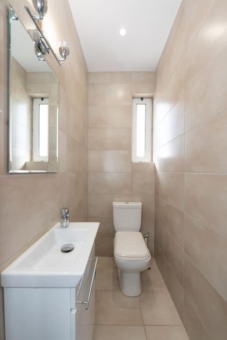 Seaside Breeze - 2 Bdrm In Palaio Faliro - Sea View Αθήνα